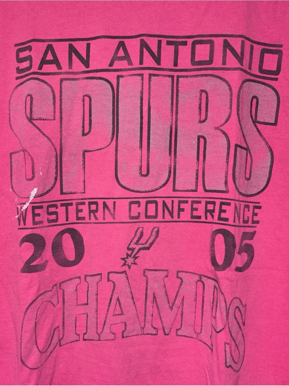San Antonio Spurs Vintage Y2K DISTRESSED Pink 2005 Champs Parking Lot Shirt M - Picture 2 of 6